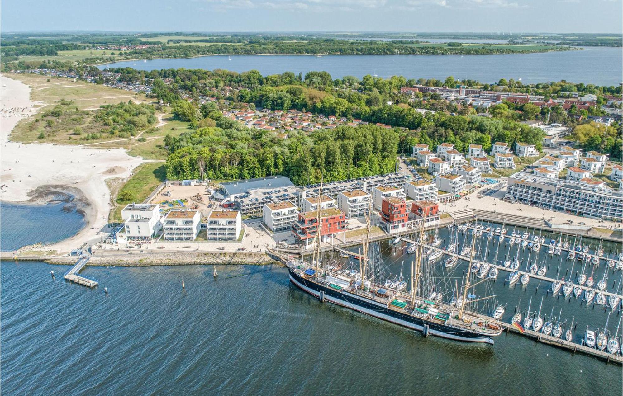 Stunning Apartment In Luebeck Travemuende With Wifi Ngoại thất bức ảnh